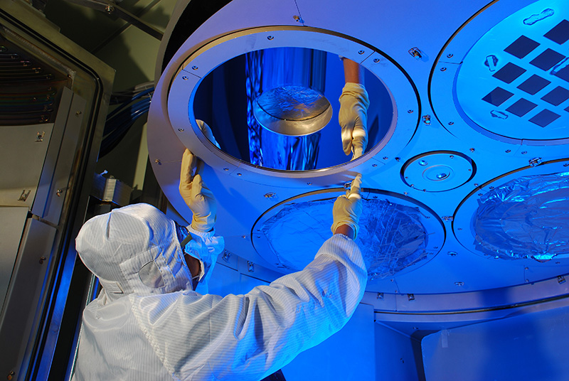航太鏡片技術大突破，自製福衛五號「大口徑鏡片」，並且成功飛向太空